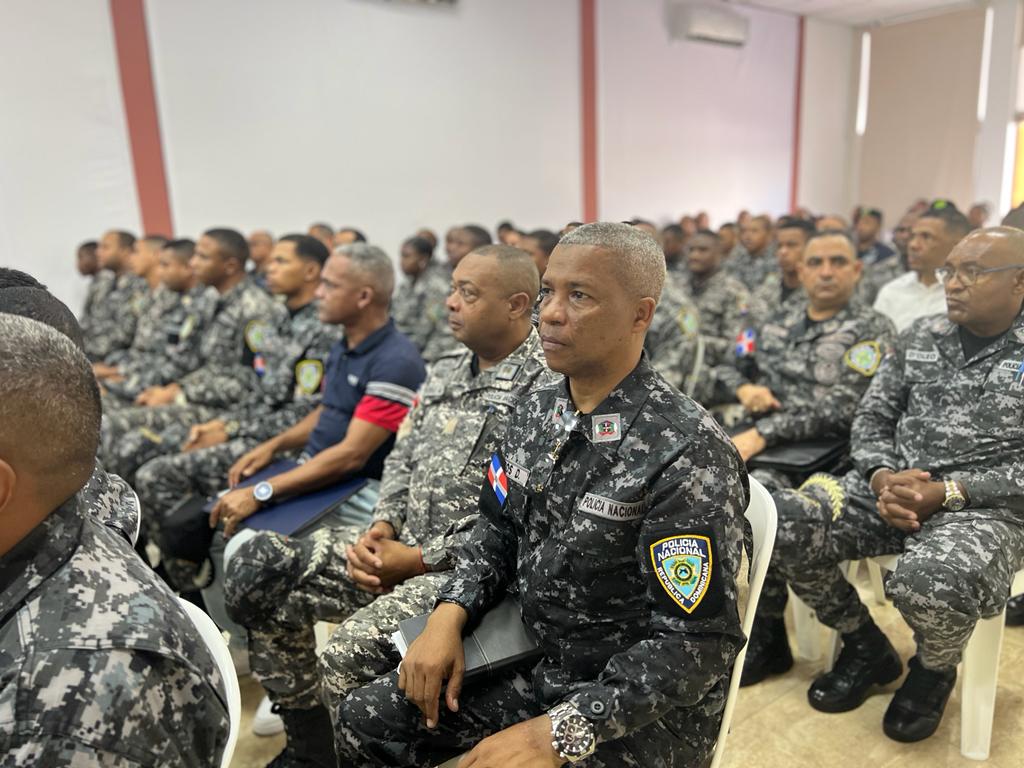 La Policía Nacional dominicana intercambia experiencias con la de Brasilia
