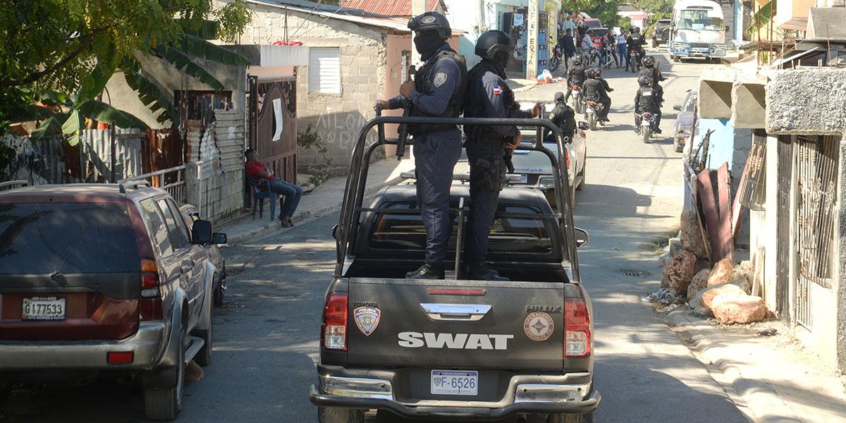 Tras enfrentar agentes de la Policía Nacional, dos reconocidos delincuentes  resultan muertos en sector de Villa Juana. – Policía Nacional Dominicana