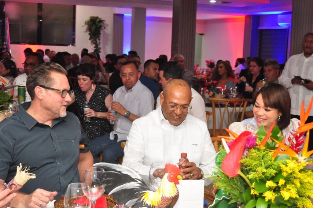 Policía Nacional realiza “Noche Cultural” en honor a 13 delegaciones